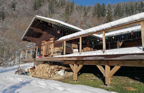 Mieussy Ski Chalet | CHALET GRANDE TERRASSE BELLE VUE nature, SAUNA, terrain Pétanque