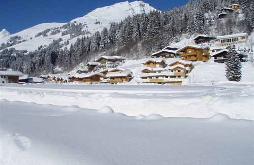 Hinterglemm Ski Chalet | Chalet in Saalbach near Ski Lift & Sauna