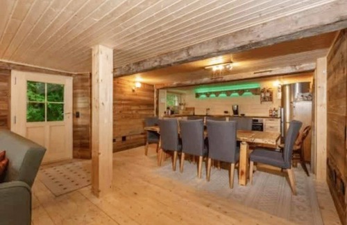Rossiniere Ski Chalet | Chalet in Gstaad near Ski Slopes