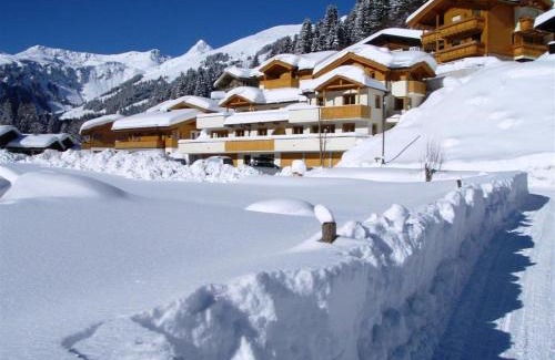 Hinterglemm Ski Chalet | Chalet in Saalbach near Ski Lift
