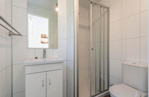 Sint Maartensvlotbrug House | Chalet in Texel near Beach and Forest