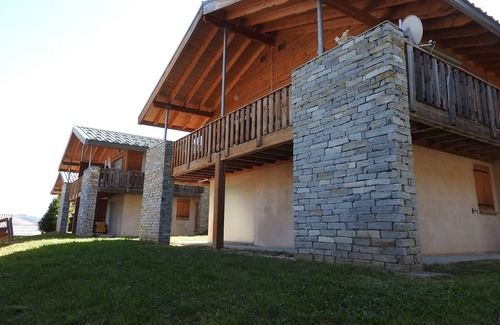 Villarodin-Bourget Ski Chalet | Chalet in Villarodin near Lake