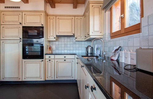 Nendaz Ski Chalet | Chalet in Veysonnaz with hot tub