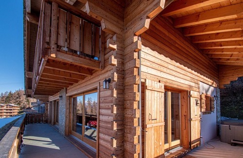 Nendaz Ski Chalet | Chalet in Veysonnaz with hot tub