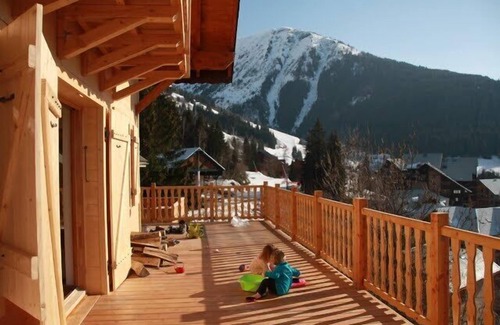 Oz Ski Chalet | Chalet Jonquille - 12 persons with outdoor Jacuzzi, 6 bedrooms