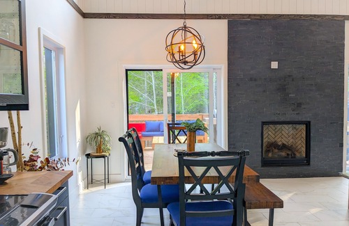 Sainte-Ann-des-Lacs Ski Chalet | Chalet L'hêtre au Sommet