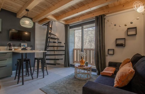 Bourg-Saint-Maurice House | Chalet LA Petite Maison