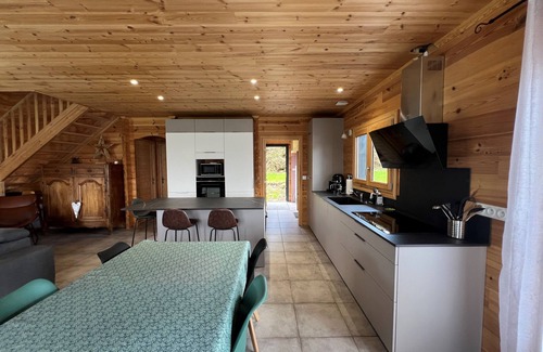 Chastreix Ski Chalet | Chalet le Bivouac 12 personnes, spacieux & convivial au cœur du massif du Sancy