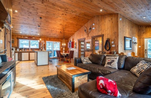 La Conception Ski Chalet | Chalet Le Shack Sur la rouge