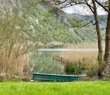 Nances Ski Chalet | Chalet les pieds dans l'eau Lac Aiguebelette