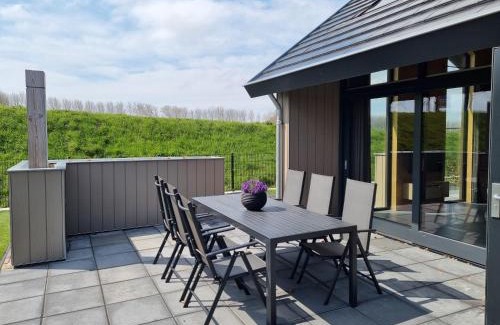 Sint-Annaland Ski Chalet | Chalet met Sauna en Airconditioning