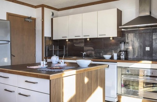 Les Eucherts Ski Chalet | Chalet MMV Les Perdrix 1 - Mountain Collection - 7 Room Chalet 12 People
