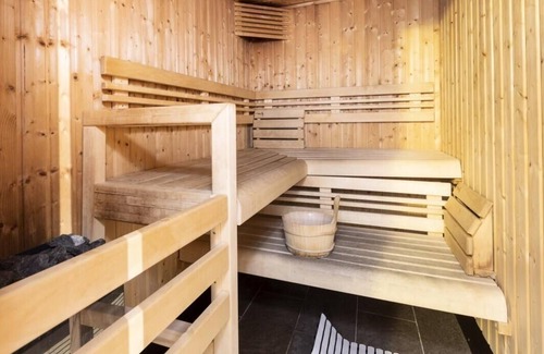 Les Eucherts Ski Chalet | Chalet MMV Les Perdrix 3 - Mountain Collection - 7 Room Chalet 14 People