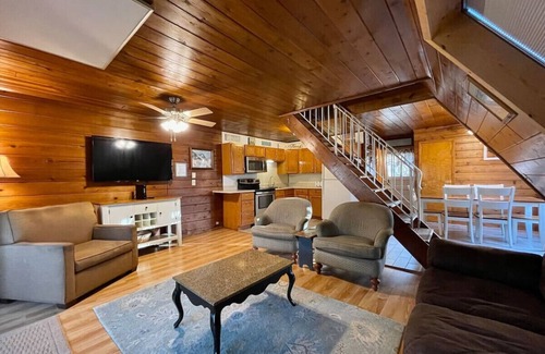 Stevensville House | Chalet on the Lake 81 w/Beach Access, Pools, Sport Courts, Fishing Pond & more!