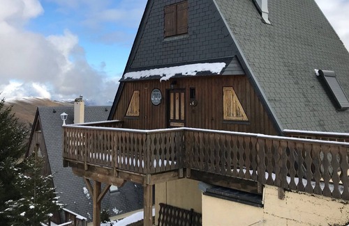 Saint-Lary-Soulan Ski Chalet | CHALET - SAINT LARY FOOT OF SLOPES - 8/10 PEOPLE - AMAZING LOCATION