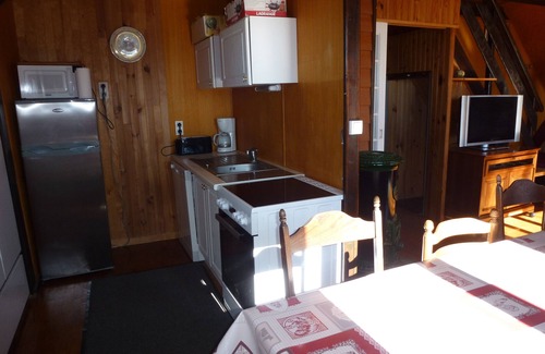 Chastreix Ski Chalet | Chalet Sancy 12/14 Pers with Pano View - 3 stars - Cool rates in March.