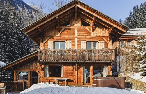 Les Tines Ski Chalet | Chalet Scierie - luxury chalet with hot tub