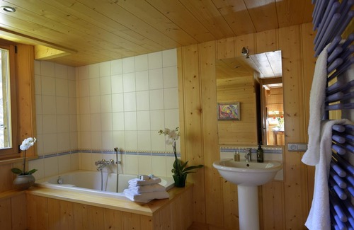 Les Tines Ski Chalet | Chalet Scierie, pretty chalet with hot tub and wonderful views, 4 bedrooms.