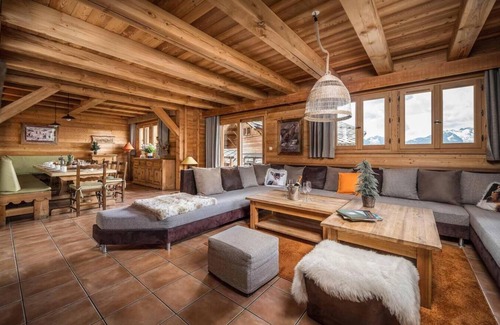 Cognet Ski Chalet | Chalet, ski-in/ski-out & foot of the slopes, fitness, sauna, balcony, fireplace or stove, parking