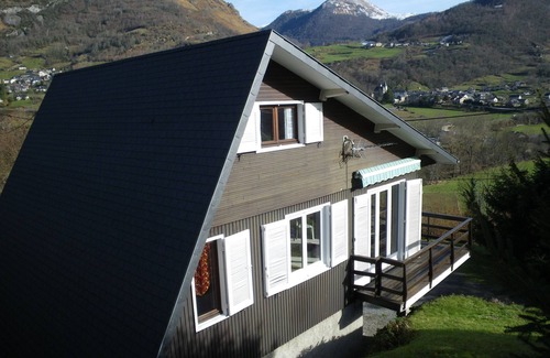 Laruns Ski Chalet | Chalet vallée d'Ossau (64) 5mn walk from Laruns village center - 8 people