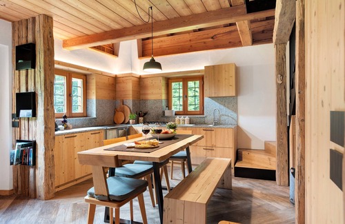 Ragoli Ski Chalet | Chalet 'Valon - Alpine Hideaway' with Mountain View and Private Garden