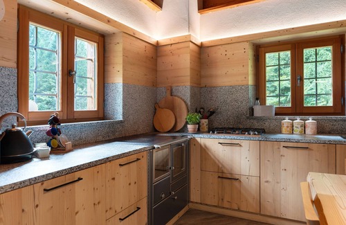 Ragoli Ski Chalet | Chalet 'Valon - Alpine Hideaway' with Mountain View and Private Garden