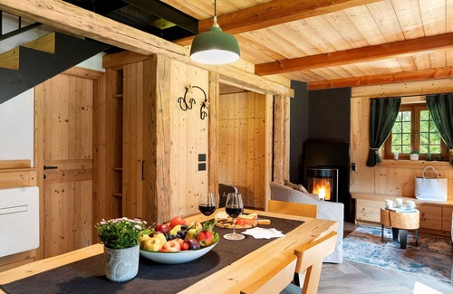 Ragoli Ski Chalet | Chalet 'Valon - Alpine Hideaway' with Mountain View and Private Garden