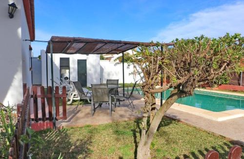 Conil de la Frontera Ski Chalet | Chalet Verde Agua