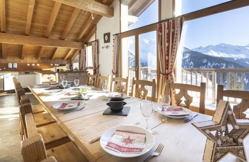 Les Eucherts Ski Chalet | Chalet, wifi, sauna, balcony, fireplace or stove, parking, tv, ski locker, 185m², La Rosière