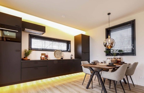 Hulshorst House | Chalet with 2 bedrooms and a terrace