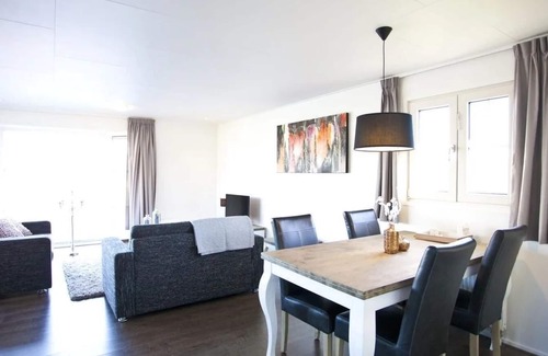 Halfweg Ski Chalet | Chalet with 2 bedrooms and a terrace