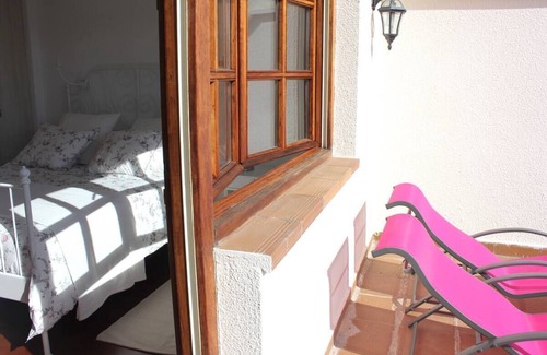 Loredo Ski Chalet | Chalet with 5 bedrooms, pool, and tennis court, just 5 minutes from the beach
