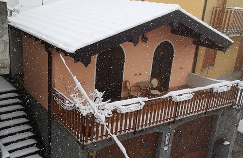 Garzeno House | CHALET WITH POOL FOR 2 PEOPLE IN VALLEY ALBANO