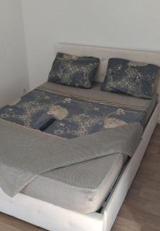 Saint-Denis House | Chamber metro ligne 13