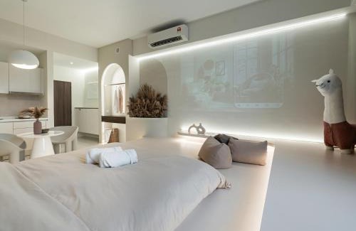 Chow Kit Apartment | Chambers Suites KL by Wabi Wood's House