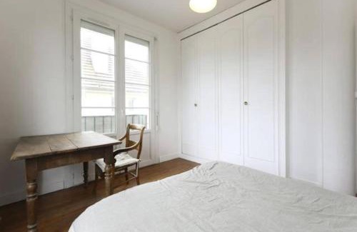Creil Apartment | Chambre chez l'habitant dans un appartement à 2 pas de la gare SNCF et à 300m de la gare routière