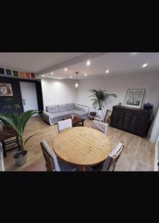Saint-Just House | Chambre chez nous! Au calme, Montolivet proche métro
