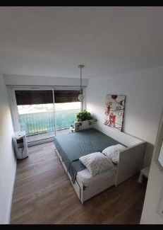 Saint-Just House | Chambre chez nous! Au calme, Montolivet proche métro