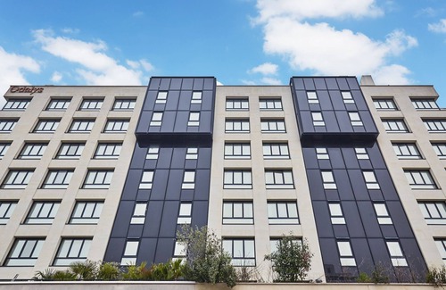 Rueil-Malmaison Apartment | Chambre Confortable et Abordable près du RER
