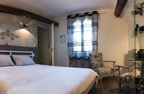 Chartres Bed & Breakfast | Chambre d'hôtes - Les Convivhotes