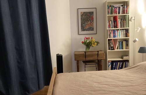 Python Duvernois Bed & Breakfast | Chambre Grand Confort, Dans Maison, Avec Jardin et Terrasse, Paris Centre