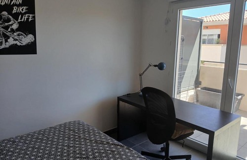 Villeneuve-les-Avignon Bed & Breakfast | Chambre meublee