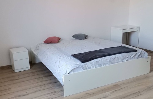 Belhez Bed & Breakfast | Chambre Proche de L'aéroport