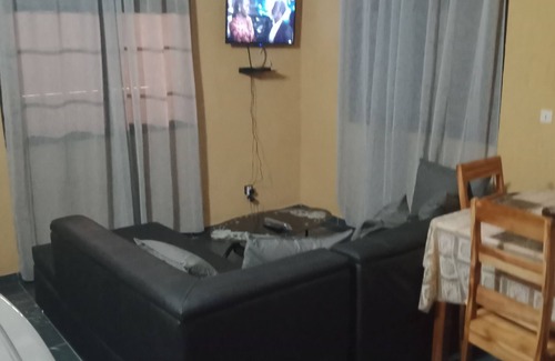 Lome Apartment | Chambre Salon