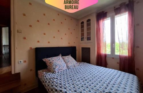 Vigneux-sur-Seine House | Chambre Villa Virginie Confort, Cuisine équipée, WiFi Parking jardin, Idéal couple, famille ou télétravail, Accès rapide Paris, Aéroport d'Orly