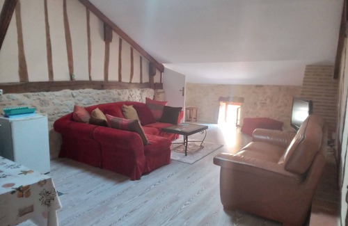 Noaillac Cottage | Chambres Dans Maison de Campagne