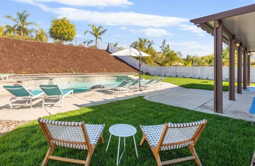Winchester House | Champagne and Sunshine - Home with Pool & Jacuzzi