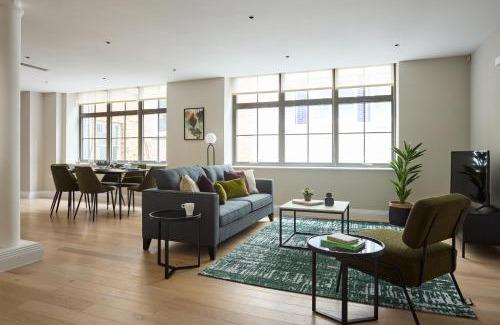 Holborn Apartment | Chancery Lane by Viridian Apartments