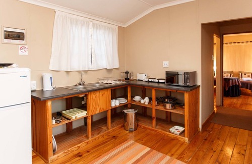 Oudtshoorn House | Chandelier Game Lodge