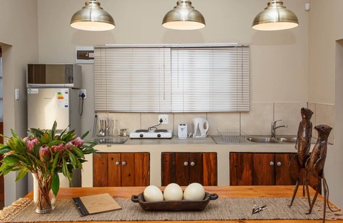 Oudtshoorn House | Chandelier Game Lodge